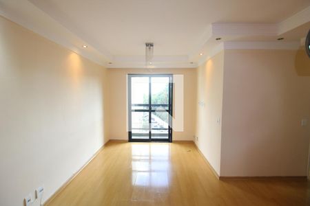 Sala de apartamento à venda com 3 quartos, 70m² em Vila Carbone, São Paulo