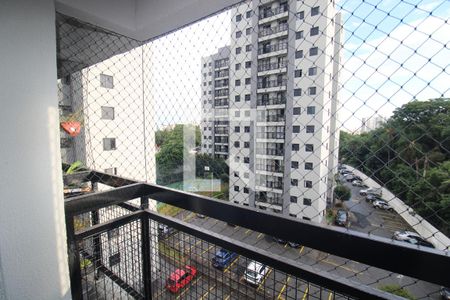 Sala - Varanda de apartamento à venda com 3 quartos, 70m² em Vila Carbone, São Paulo
