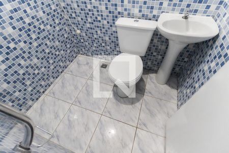 Banheiro de casa para alugar com 1 quarto, 50m² em Parque Paulistano, São Paulo