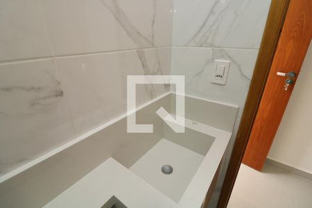 Banheiro da Suíte de casa à venda com 2 quartos, 80m² em Vila Darli, São Paulo