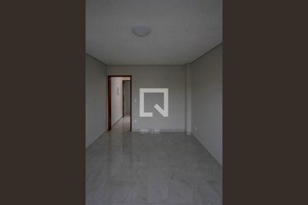 Sala de casa à venda com 2 quartos, 80m² em Vila Darli, São Paulo