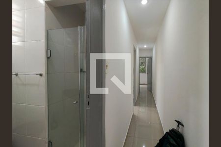 Corredor de apartamento para alugar com 2 quartos, 60m² em Grajaú, Rio de Janeiro