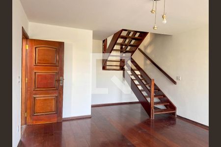 Sala de casa para alugar com 5 quartos, 160m² em Parque Ipe, São Paulo