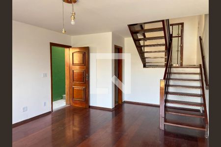 Sala de casa para alugar com 5 quartos, 160m² em Parque Ipe, São Paulo