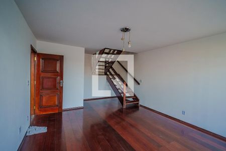 Sala de casa para alugar com 4 quartos, 160m² em Parque Ipe, São Paulo