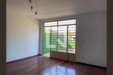 Sala de casa para alugar com 5 quartos, 160m² em Parque Ipe, São Paulo