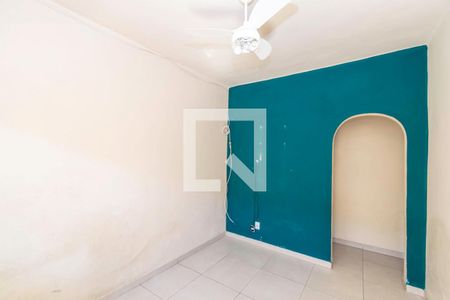 Sala de casa para alugar com 2 quartos, 100m² em Brás de Pina, Rio de Janeiro