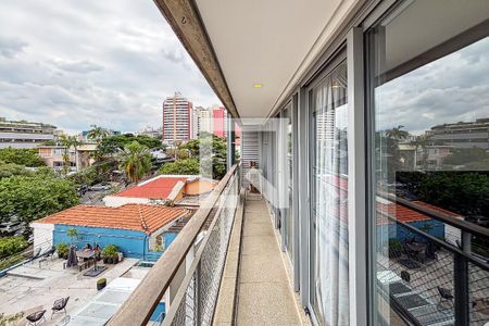 varanda Sala de jantar e quartos de apartamento à venda com 1 quarto, 56m² em Vila Madalena, São Paulo