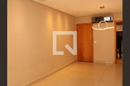 Apartamento para alugar com 3 quartos, 108m² em Jardim Goiás, Goiânia