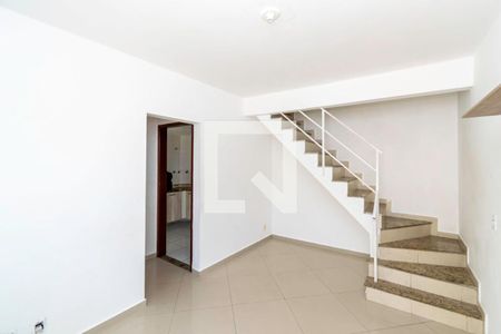 Sala de apartamento para alugar com 2 quartos, 48m² em Irajá, Rio de Janeiro