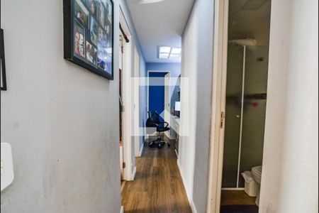 Corredor de apartamento à venda com 3 quartos, 63m² em Vila Homero Thon, Santo André