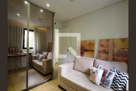 Quarto de apartamento à venda com 2 quartos, 75m² em Vila Andrade, São Paulo