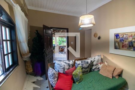 Sala de casa à venda com 4 quartos, 160m² em Cubango, Niterói