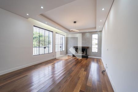 Casa à venda com 3 quartos, 180m² em Vila Rio Branco, São Paulo