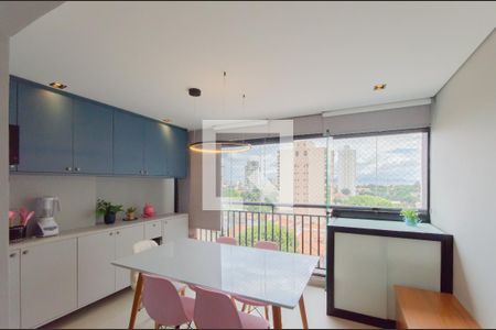 Sala de apartamento à venda com 2 quartos, 60m² em Vila Dom Pedro I, São Paulo