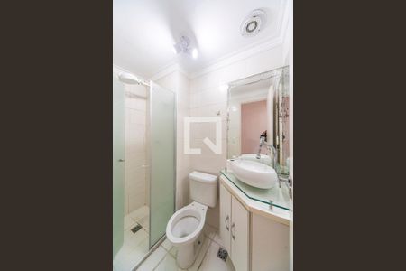 Banheiro  de apartamento para alugar com 2 quartos, 50m² em Vila Homero Thon, Santo André