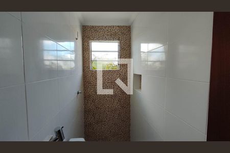 Banheiro de casa para alugar com 1 quarto, 35m² em Jardim Yone, Ferraz de Vasconcelos