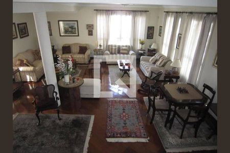 Casa à venda com 4 quartos, 310m² em Vila Sonia, São Paulo