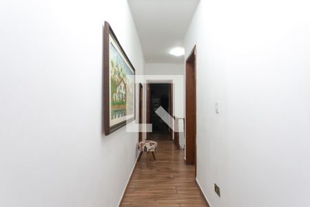 Corredor  de casa à venda com 3 quartos, 176m² em Parque Cruzeiro do Sul, São Paulo