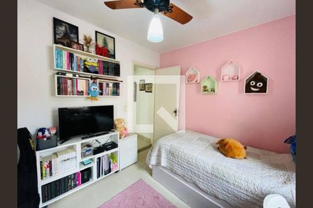 Casa à venda com 3 quartos, 120m² em Jardim Rizzo, São Paulo