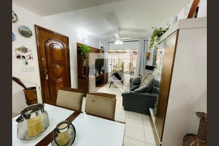 Casa à venda com 3 quartos, 120m² em Jardim Rizzo, São Paulo