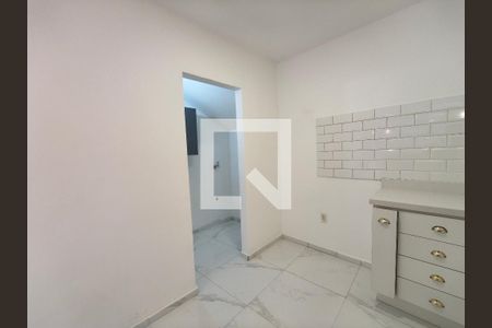 Cozinha de apartamento para alugar com 1 quarto, 75m² em Curicica, Rio de Janeiro