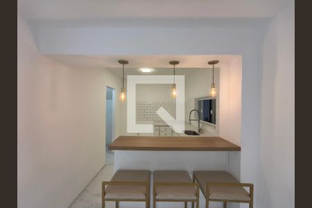 Cozinha de apartamento para alugar com 1 quarto, 75m² em Curicica, Rio de Janeiro
