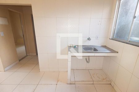 Sala/Cozinha de casa para alugar com 2 quartos, 55m² em Santa Cruz, Rio de Janeiro