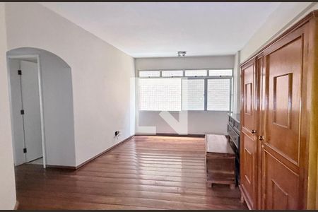 Apartamento à venda com 2 quartos, 70m² em Santo Antônio, Belo Horizonte