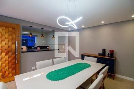 Casa à venda com 3 quartos, 240m² em Campo Belo, São Paulo