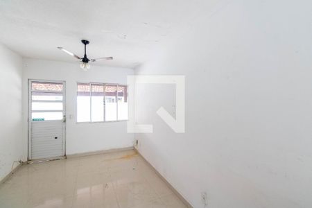 Sala de casa de condomínio para alugar com 2 quartos, 56m² em Campo Grande, Rio de Janeiro