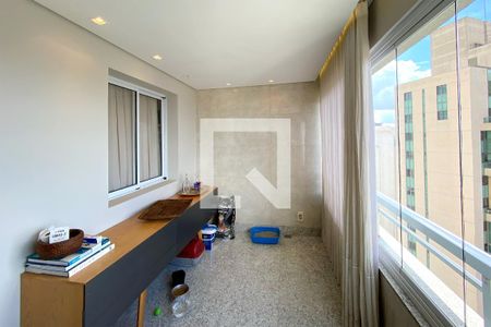 Varanda da Sala de apartamento à venda com 3 quartos, 100m² em Vila da Serra, Nova Lima