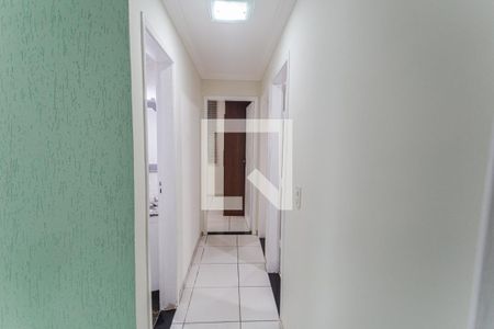 Corredor de apartamento à venda com 4 quartos, 70m² em Sagrada Família, Belo Horizonte