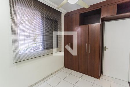 Suíte de apartamento à venda com 4 quartos, 70m² em Sagrada Família, Belo Horizonte