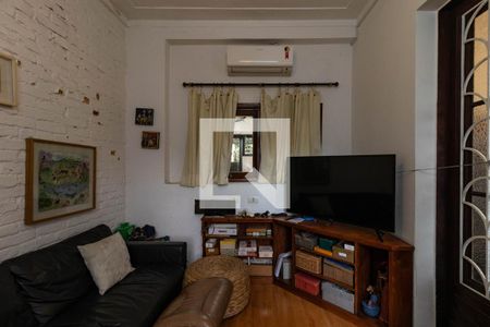 Sala de TV de casa para alugar com 4 quartos, 598m² em Lapa, São Paulo