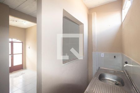 Sala/Cozinha de casa para alugar com 1 quarto, 40m² em Santa Cruz, Rio de Janeiro