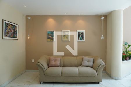 Sala 1 de casa para alugar com 5 quartos, 400m² em Mangabeiras, Belo Horizonte