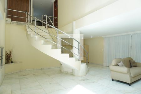 Sala 1 de casa para alugar com 5 quartos, 400m² em Mangabeiras, Belo Horizonte