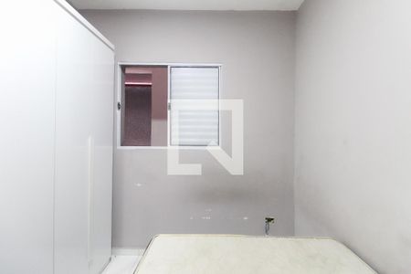 Quarto 1 de apartamento para alugar com 2 quartos, 32m² em Itaquera, São Paulo