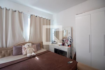 Suíte de casa à venda com 3 quartos, 180m² em Cabral, Contagem