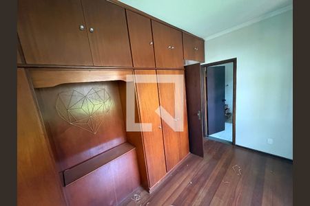 Quarto de casa de condomínio para alugar com 4 quartos, 560m² em Alphaville Empresarial, Barueri