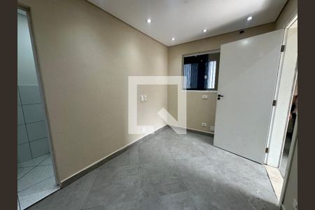 Quarto de casa para alugar com 1 quarto, 45m² em Vila Pouso Alegre, Barueri
