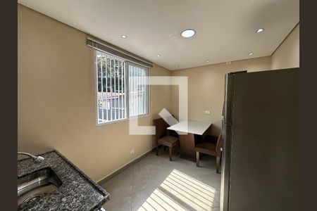 Sala/Cozinha de casa para alugar com 1 quarto, 45m² em Vila Pouso Alegre, Barueri