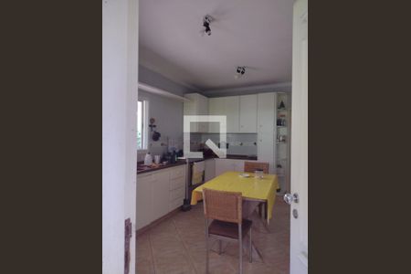 Casa de Condomínio para alugar com 4 quartos, 600m² em Portal das Acacias, Barueri