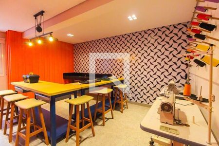 Apartamento à venda com 2 quartos, 70m² em Vila Carmosina, São Paulo