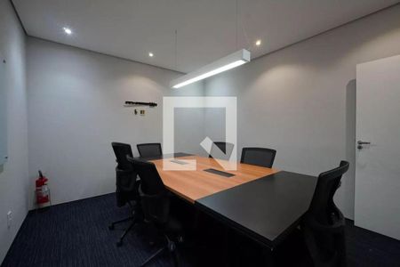 Casa à venda com 4 quartos, 400m² em Cambuci, São Paulo