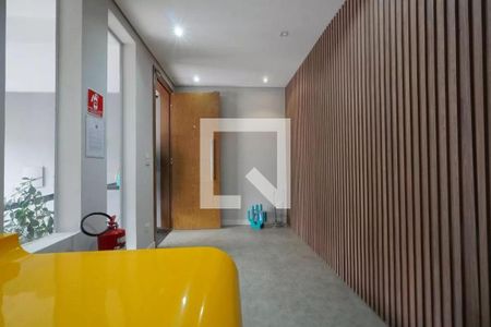Casa à venda com 4 quartos, 400m² em Cambuci, São Paulo