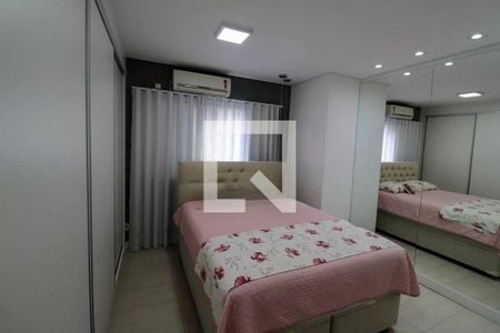 Casa à venda com 3 quartos, 301m² em Vila Gomes Cardim, São Paulo