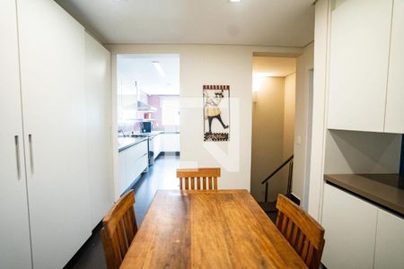 Casa à venda com 5 quartos, 1200m² em Brooklin, São Paulo