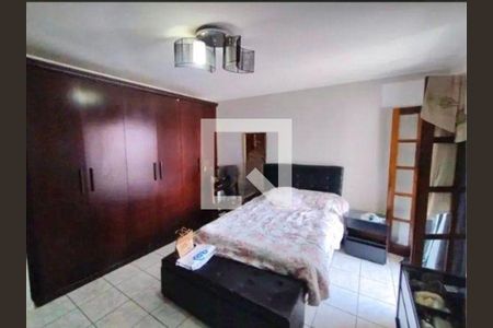 Casa à venda com 4 quartos, 152m² em Vila Lucia, São Paulo